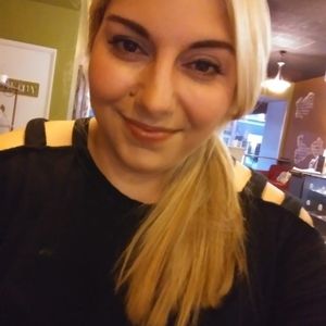 Meet your Posher, Laila